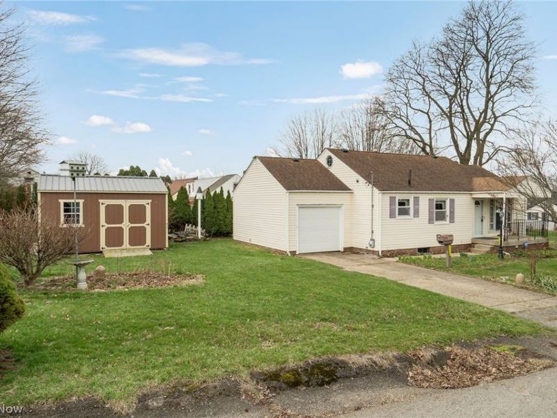 4454 2nd Street NW, Canton, OH 44708 Photo 4