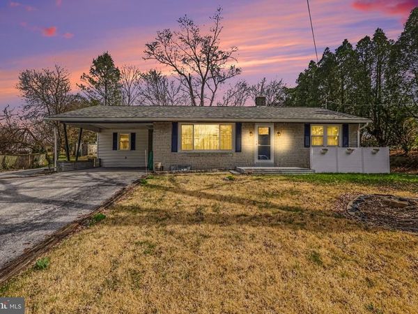 3111 SPRING ROAD , CARLISLE, PA 17013