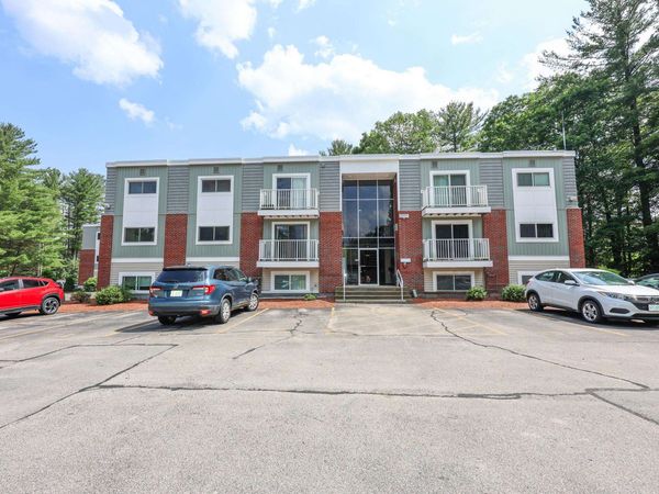 156 L Capitol Hill Drive, Londonderry, NH 03053