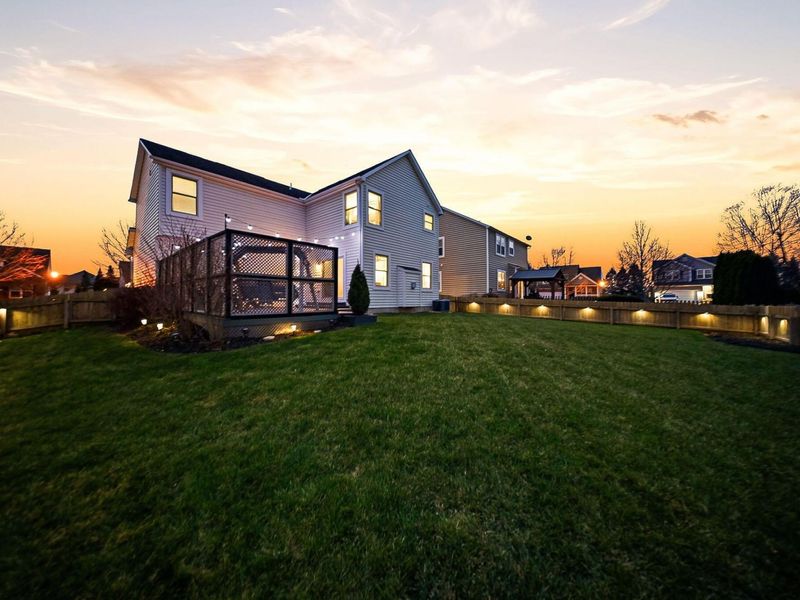 565 Apple Valley Circle, Delaware, OH 43015 Photo 2