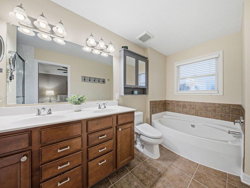 565 Apple Valley Circle, Delaware, OH 43015 Photo 36