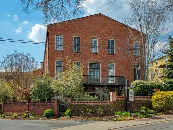 100 Founders Mill Court, Roswell, GA 30075