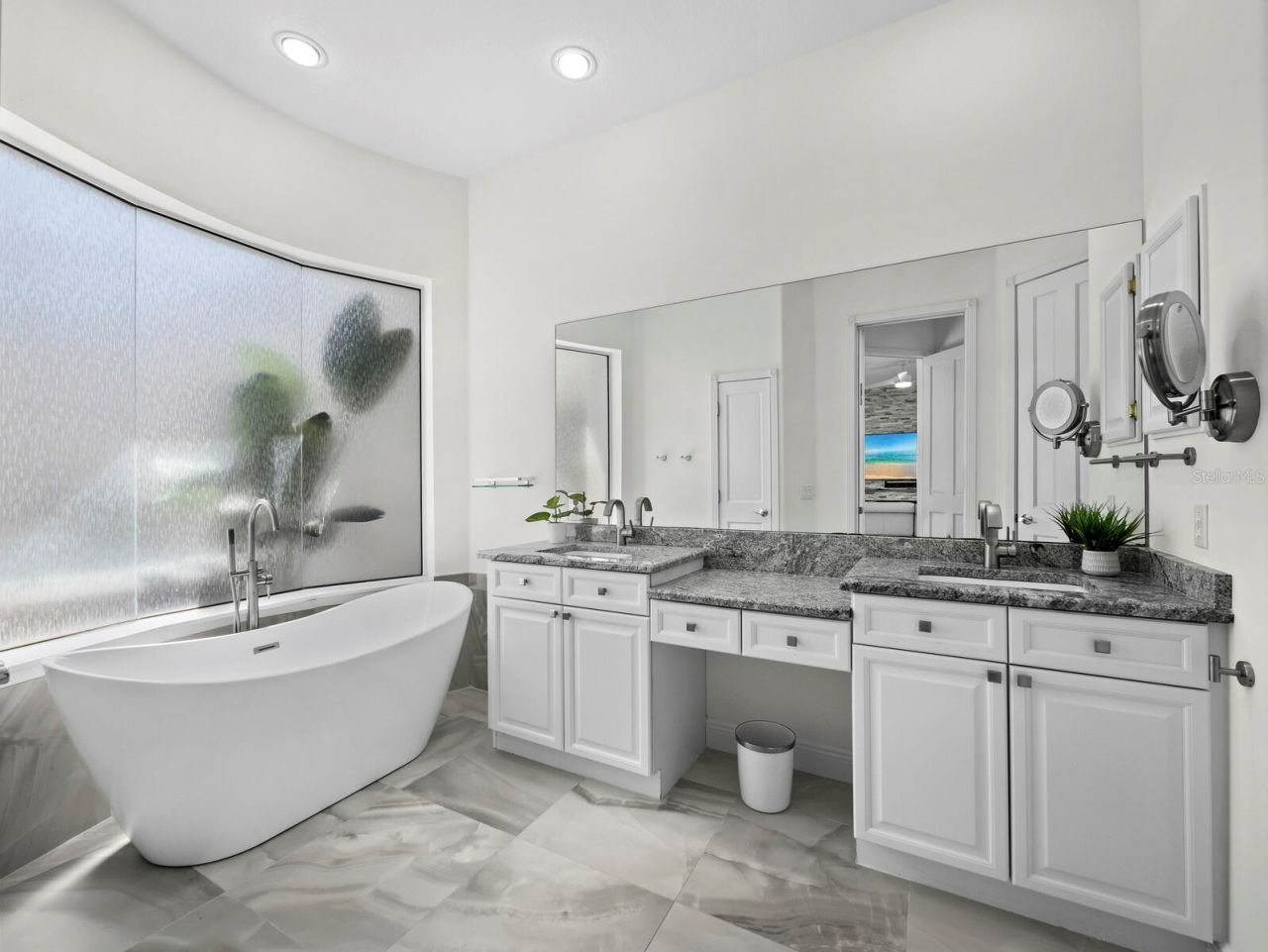 1914 Harbour Links Circle, Unit 10, Longboat Key, FL 34228 Photo