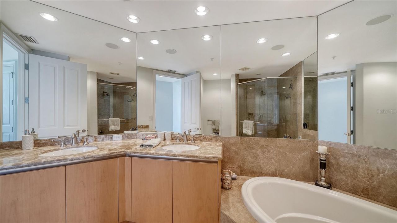 1300 Benjamin Franklin Drive, Unit 701, Sarasota, FL 34236 Photo