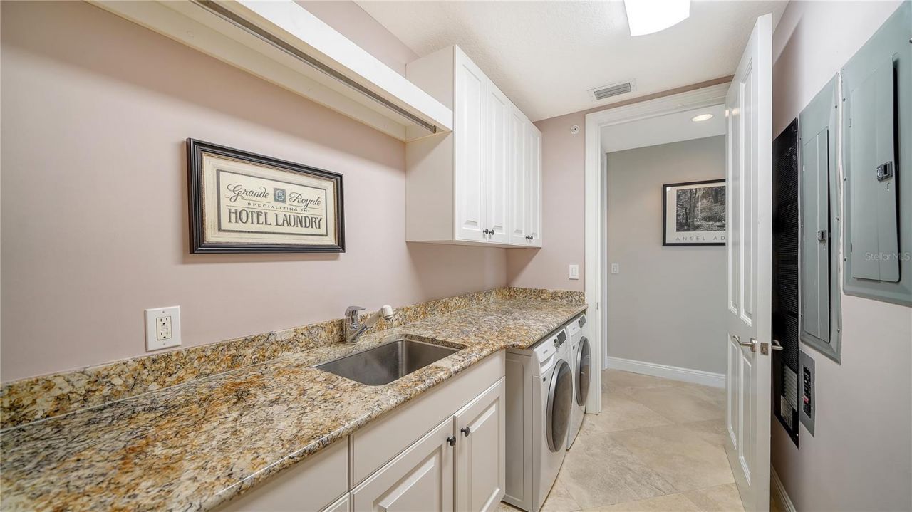 1300 Benjamin Franklin Drive, Unit 701, Sarasota, FL 34236 Photo