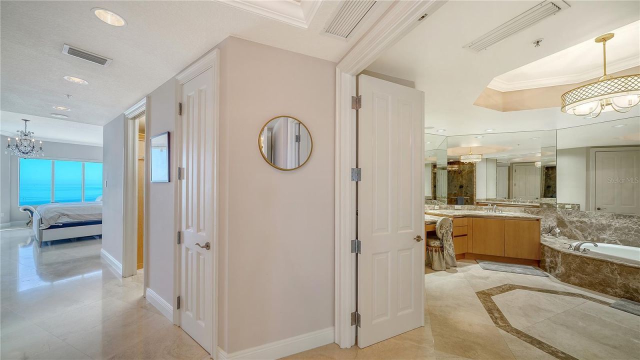 1300 Benjamin Franklin Drive, Unit 701, Sarasota, FL 34236 Photo