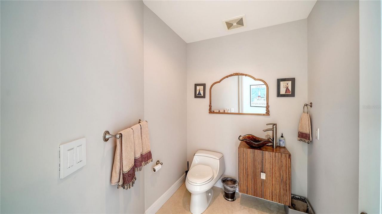 1300 Benjamin Franklin Drive, Unit 701, Sarasota, FL 34236 Photo