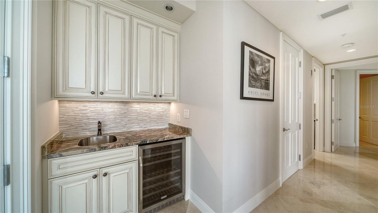 1300 Benjamin Franklin Drive, Unit 701, Sarasota, FL 34236 Photo