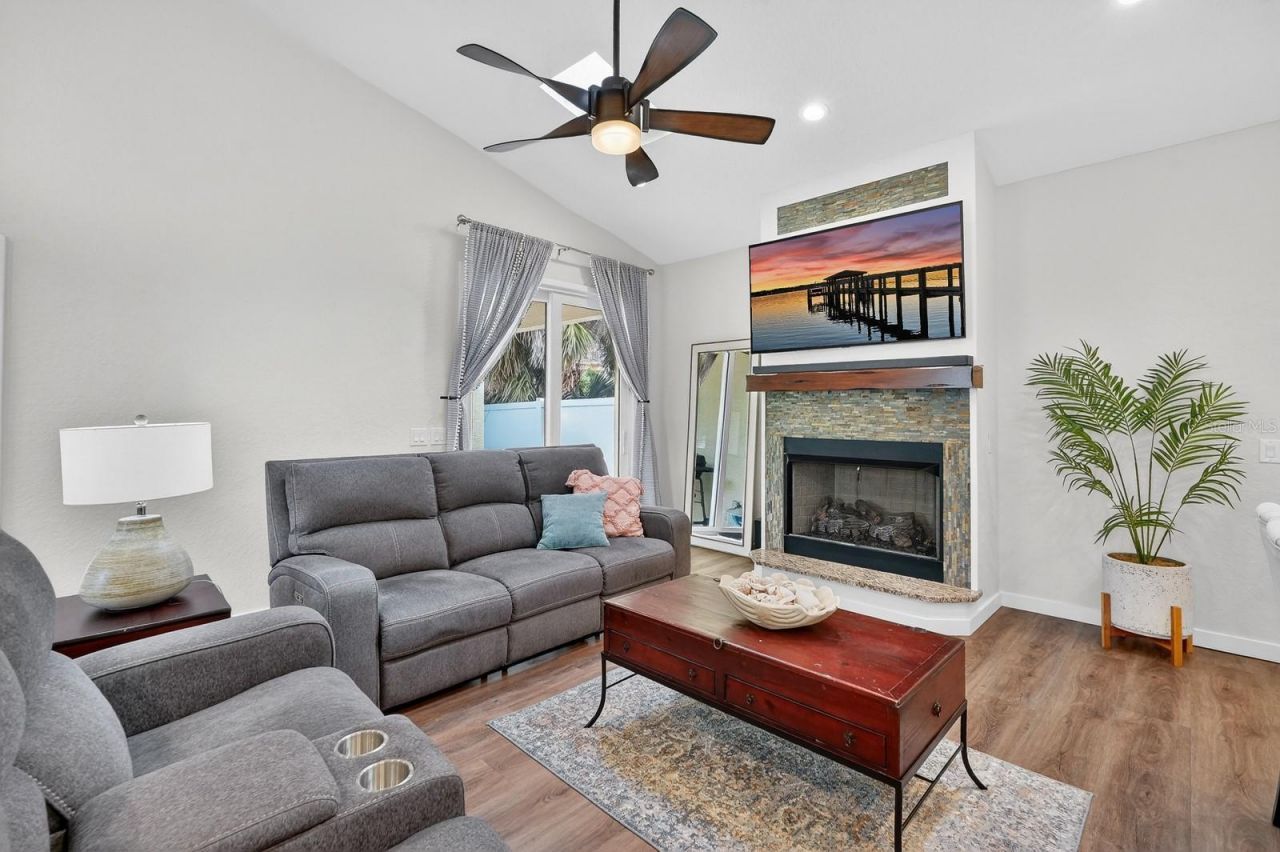 141 Capri Drive, Ormond Beach, FL 32176 Photo