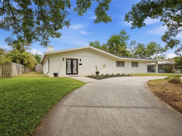 615 FONTANA LANE , BRADENTON, FL 34209