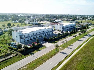 907 SKYLINE BOULEVARD , Unit 915, CAPE CORAL, FL 33991