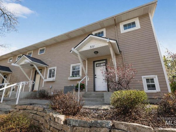 511 W Village Ln, Boise, ID 83702