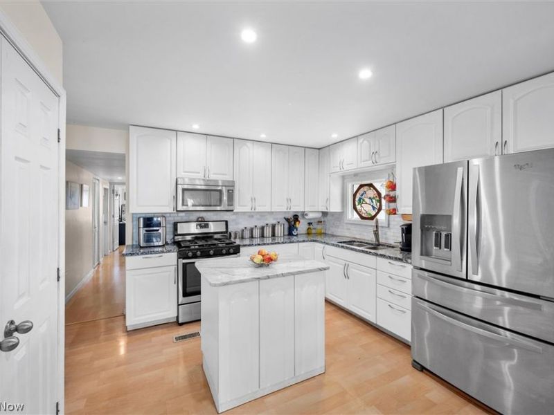 1623 NE Catawba Road , Unit 160, Port Clinton, OH 43452 Photo 13