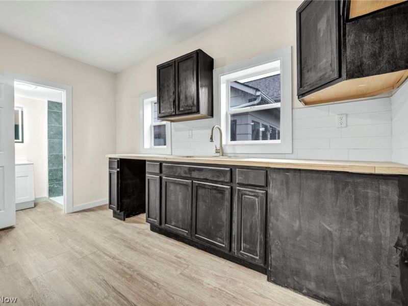 2160 Fulton Road, Cleveland, OH 44113 Photo 13