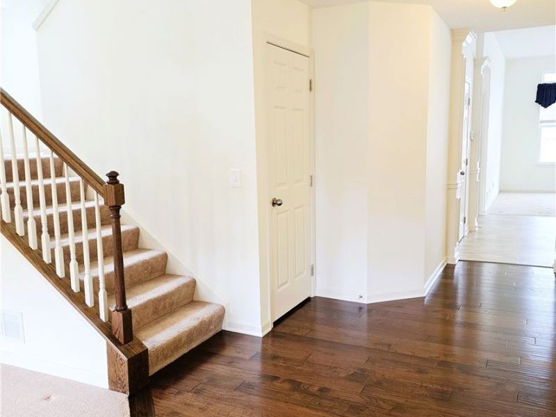 5137 Hartwell Lane , Brunswick Hills, OH 44212 Photo 13