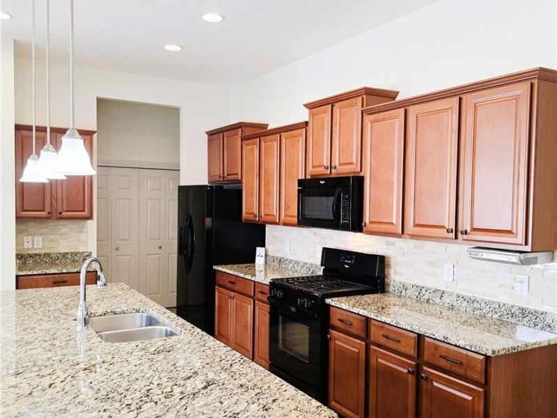 5137 Hartwell Lane , Brunswick Hills, OH 44212 Photo 2