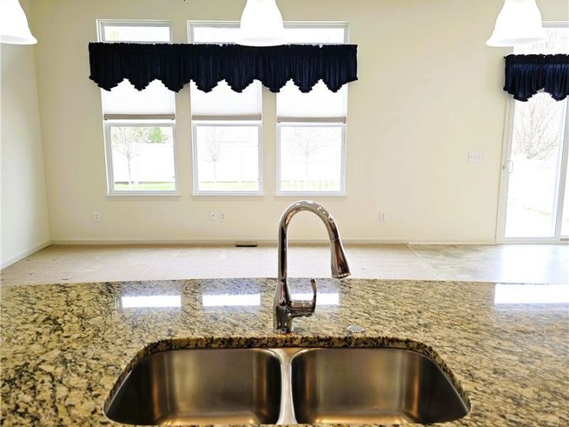 5137 Hartwell Lane , Brunswick Hills, OH 44212 Photo 4