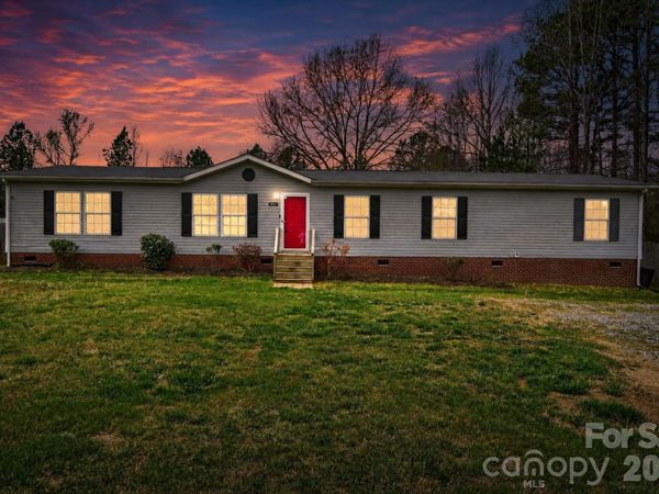 922 Lavender Road, Grover, NC 28073