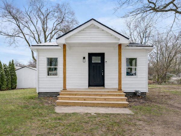 2228 Regent Street, Kalamazoo, MI 49004