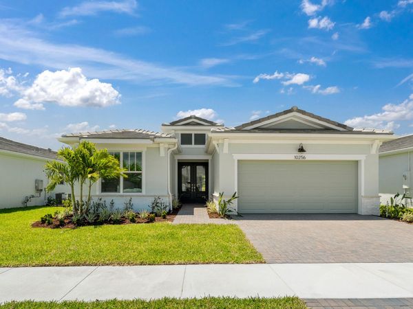 10256 SW Carnelian Street, Port St. Lucie, FL 34987