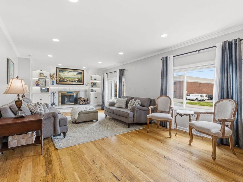 252 E Broadway Avenue, Westerville, OH 43081 Photo 2