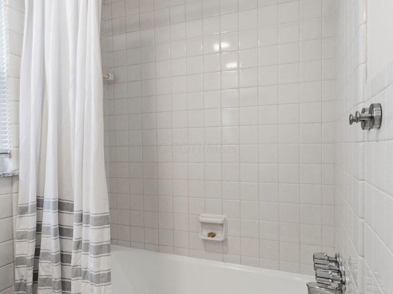 252 E Broadway Avenue, Westerville, OH 43081 Photo 31