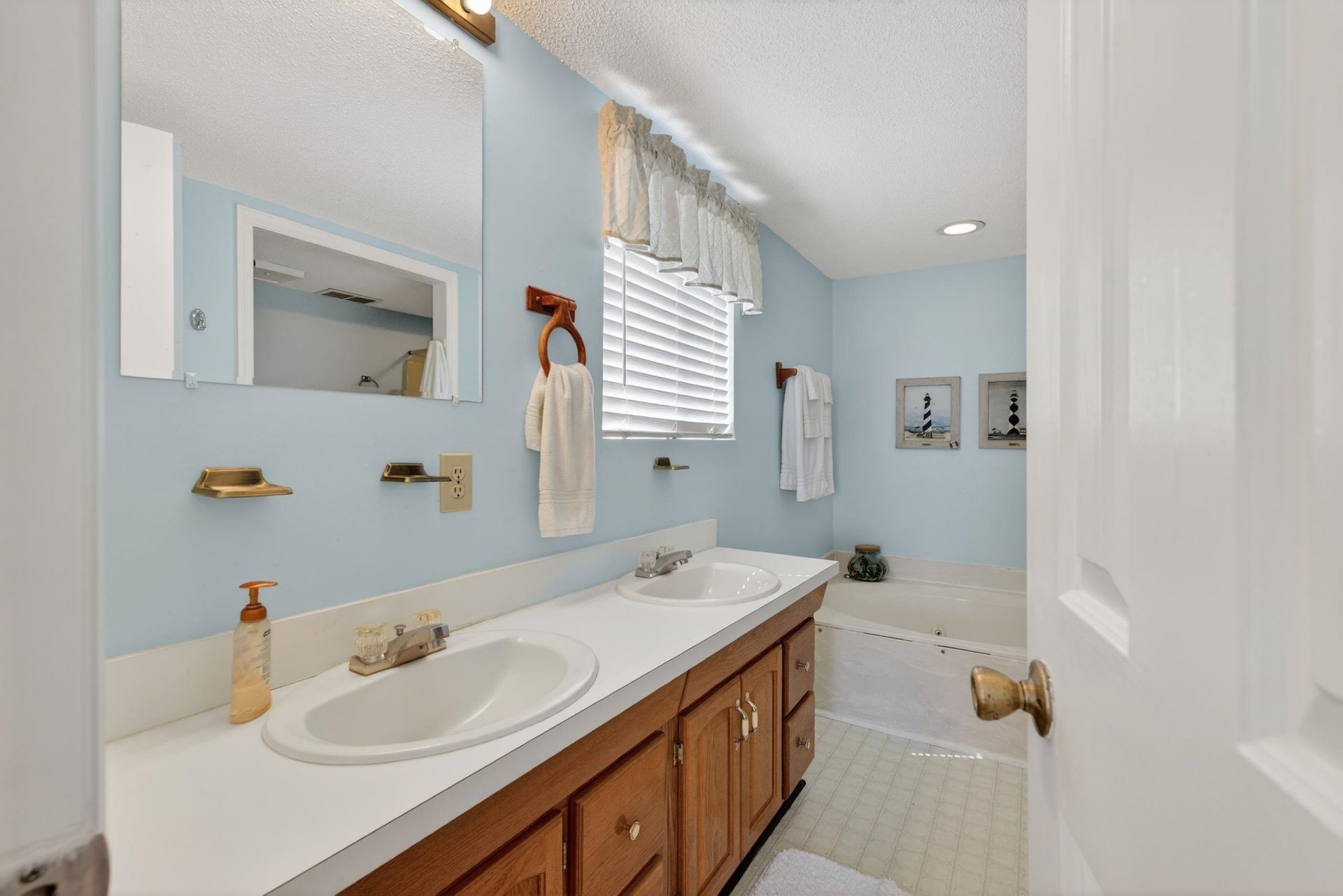 301 N Waccamaw Dr. Photo 24