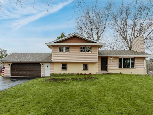 N85W12940 Renee DRIVE, Menomonee Falls, WI 53051