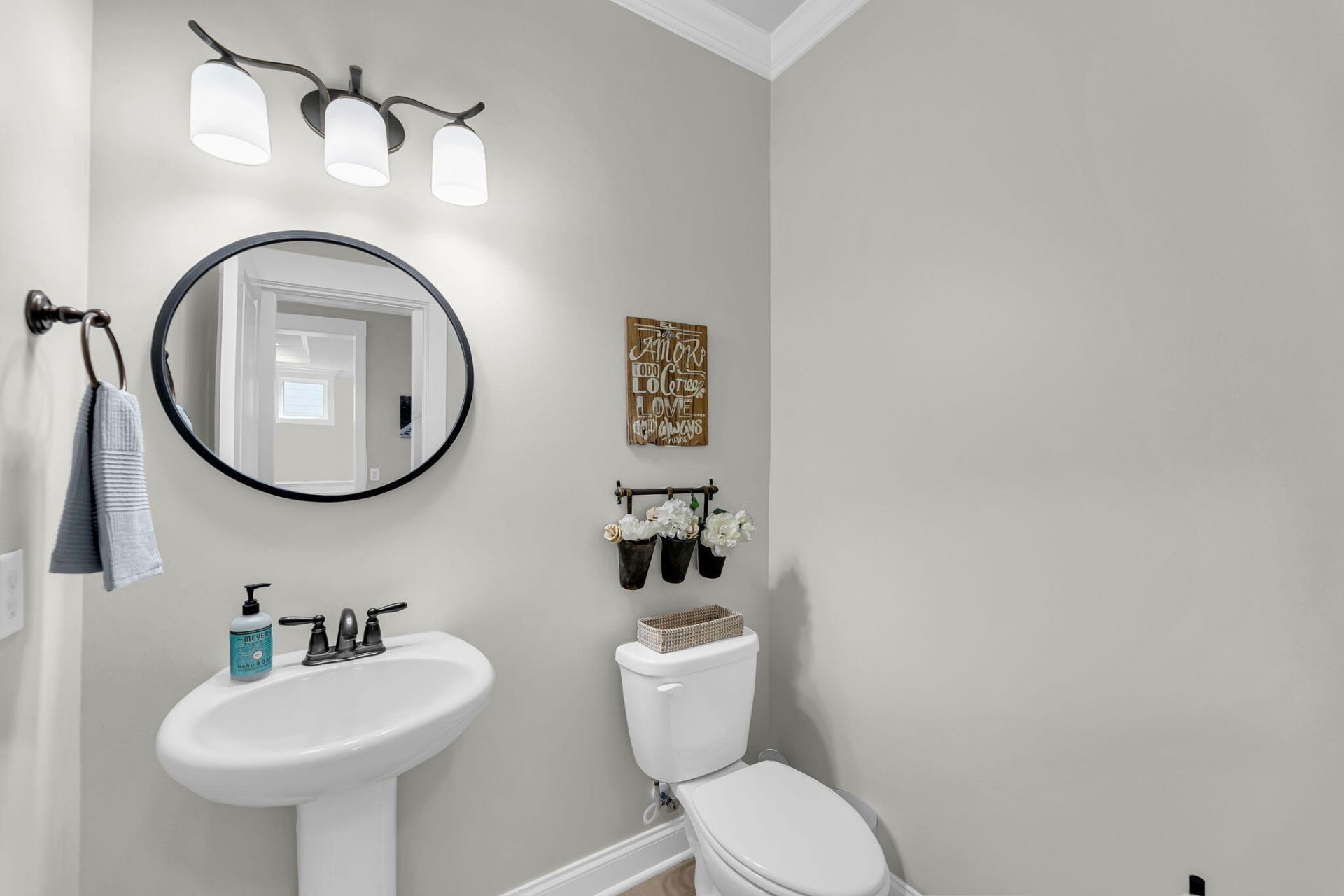 3005 Amberbrook Lane Photo 14