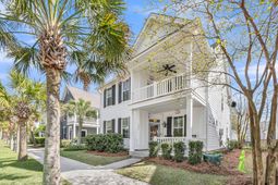 3005 Amberbrook Lane photo 4