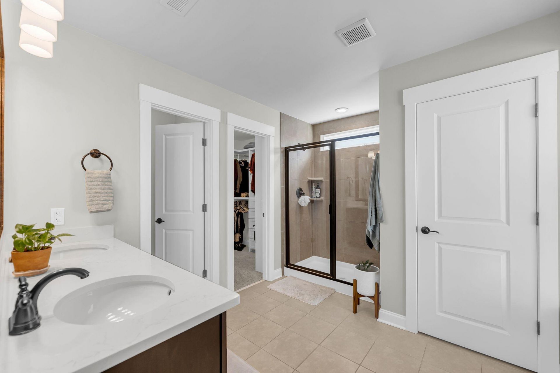 3005 Amberbrook Lane Photo 28