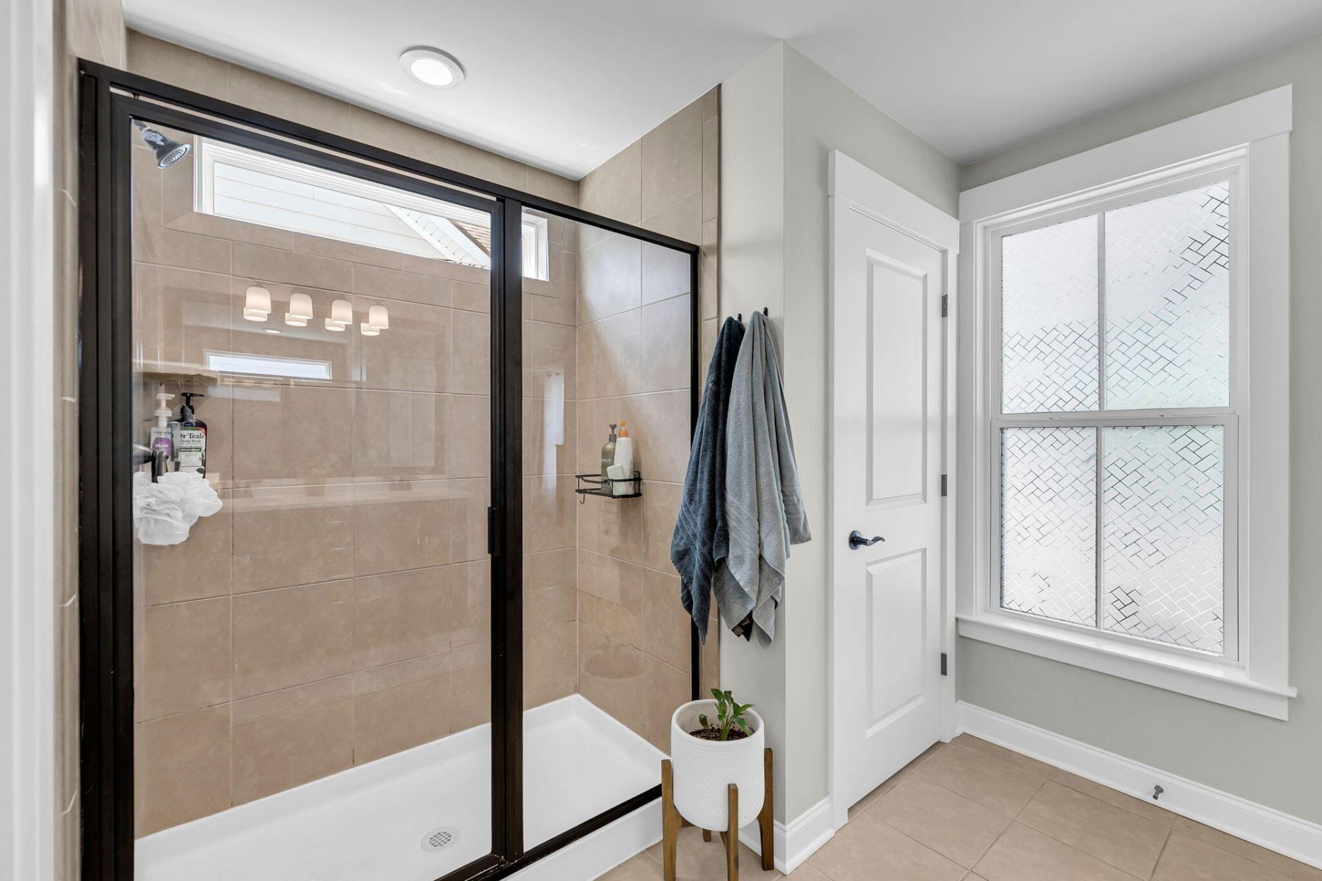 3005 Amberbrook Lane Photo 29