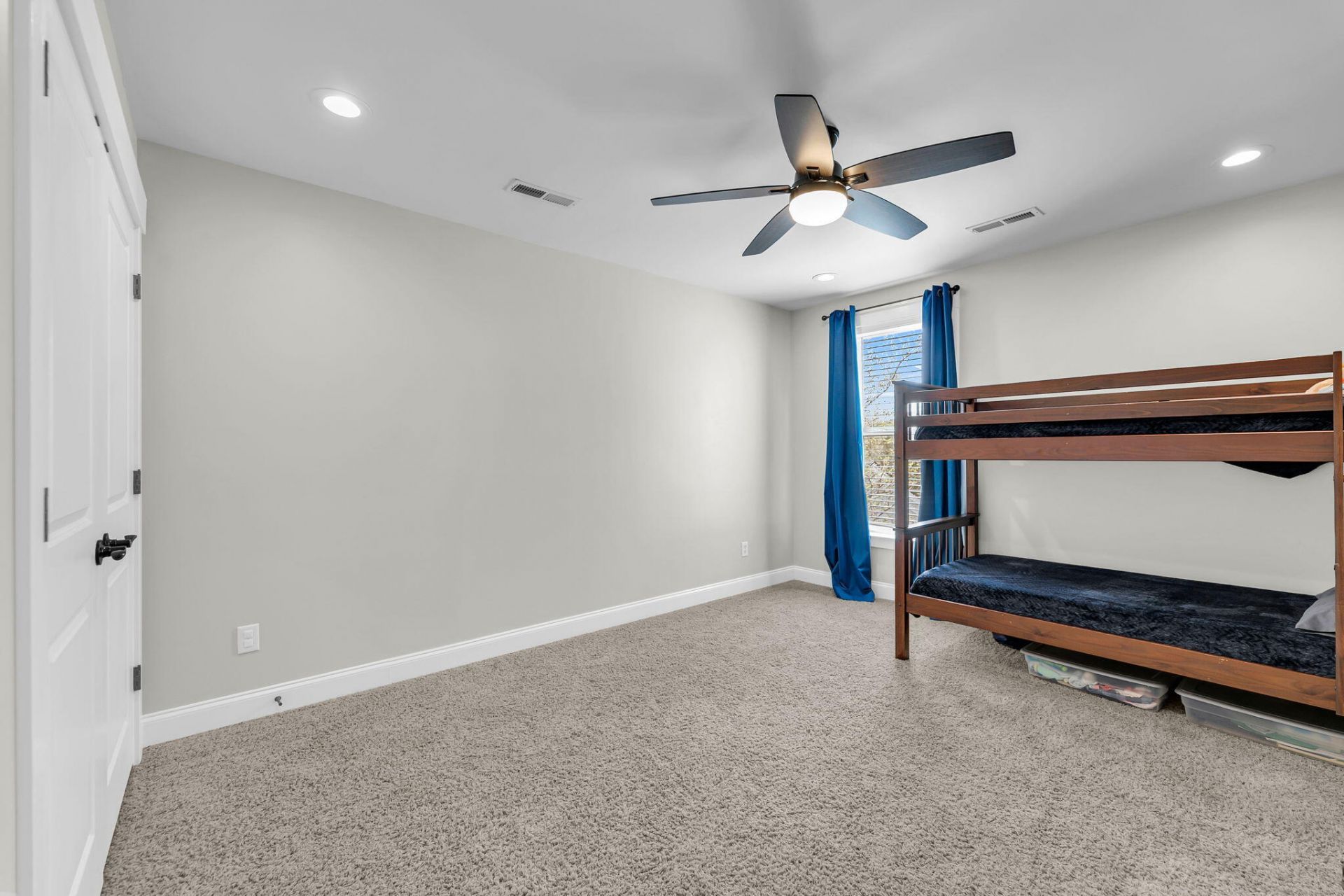 3005 Amberbrook Lane Photo 38