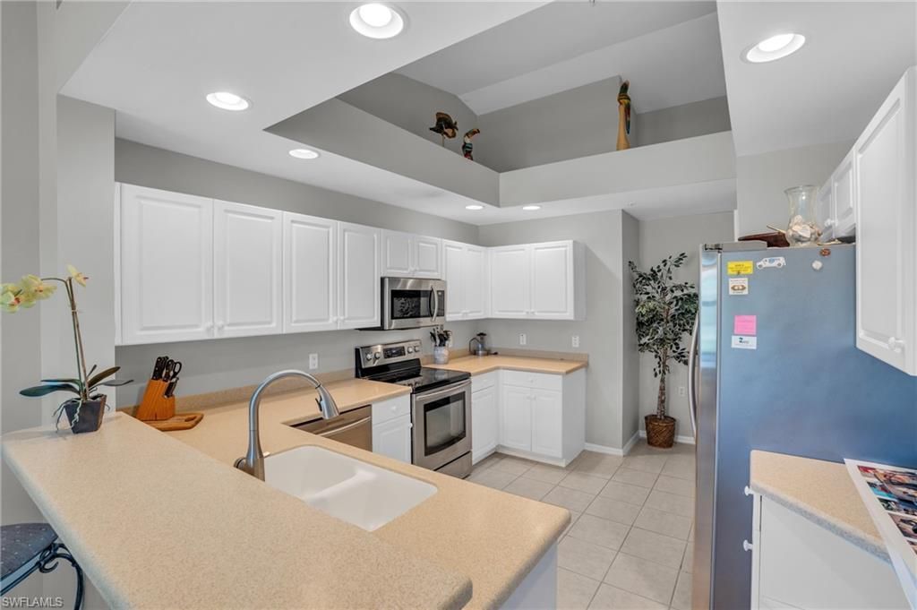 3435 Laurel Greens Ln S, Unit 202, Naples, FL 34119 Photo