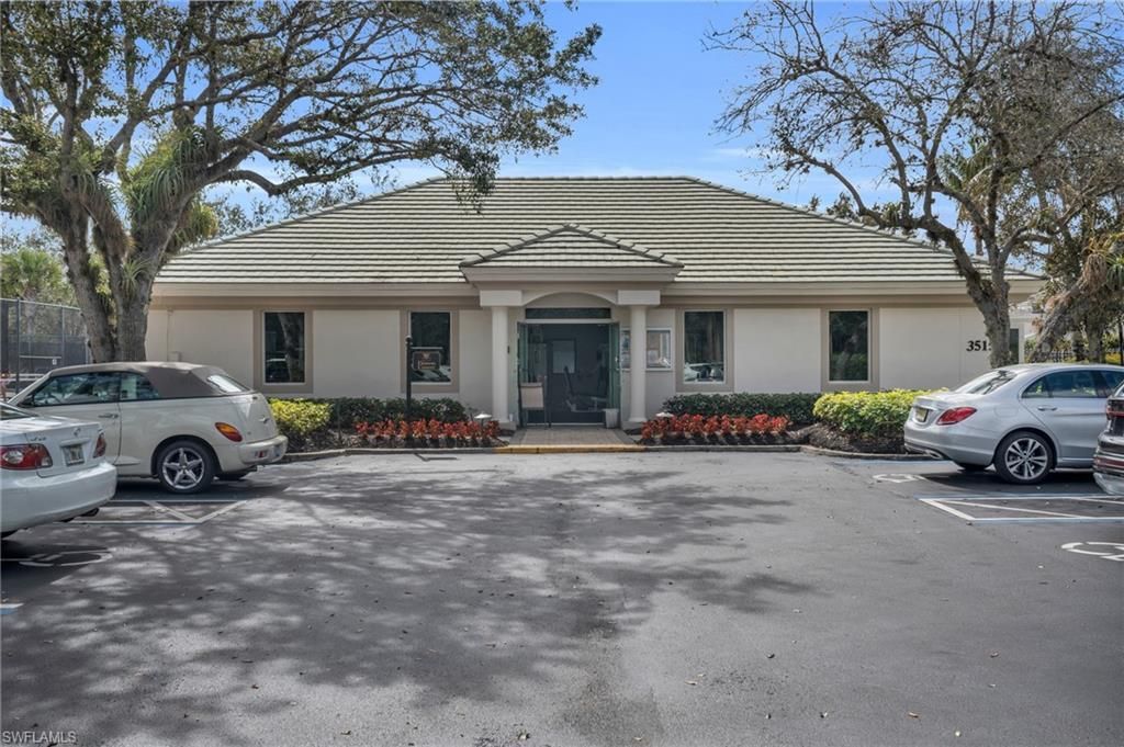 3435 Laurel Greens Ln S, Unit 202, Naples, FL 34119 Photo