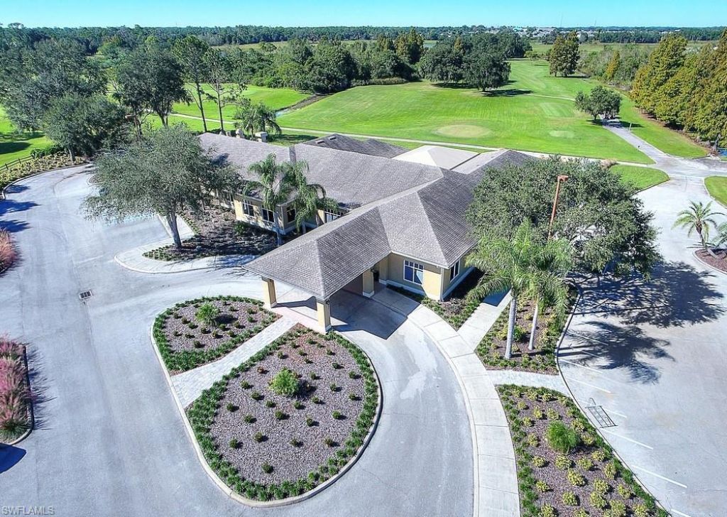 3435 Laurel Greens Ln S, Unit 202, Naples, FL 34119 Photo