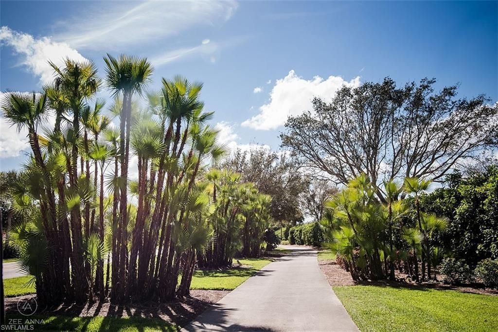 3435 Laurel Greens Ln S, Unit 202, Naples, FL 34119 Photo