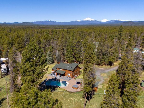 17325 Lodgepole Lane, Bend, OR 97707