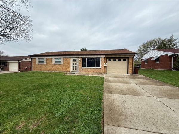 87 Brent Drive, Fairborn, OH 45324