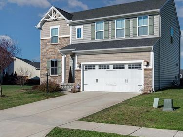 32 Waterford Boulevard, Fairborn, OH 45324