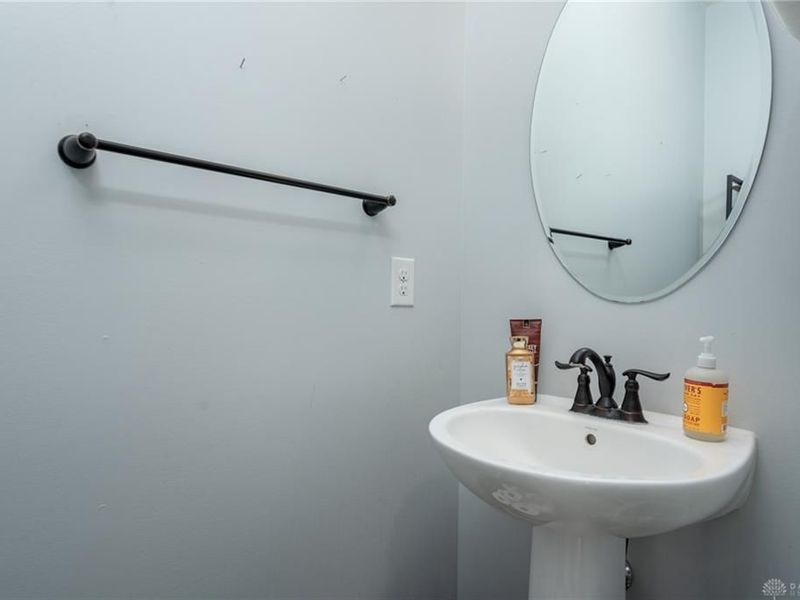 32 Waterford Boulevard, Fairborn, OH 45324 Photo 9