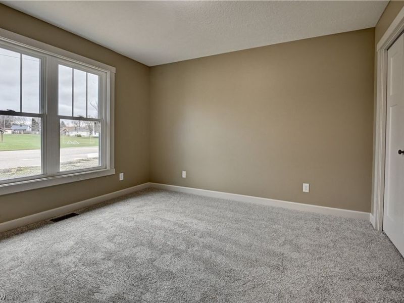 763 Fernsell, Strasburg, OH 44680 Photo 8