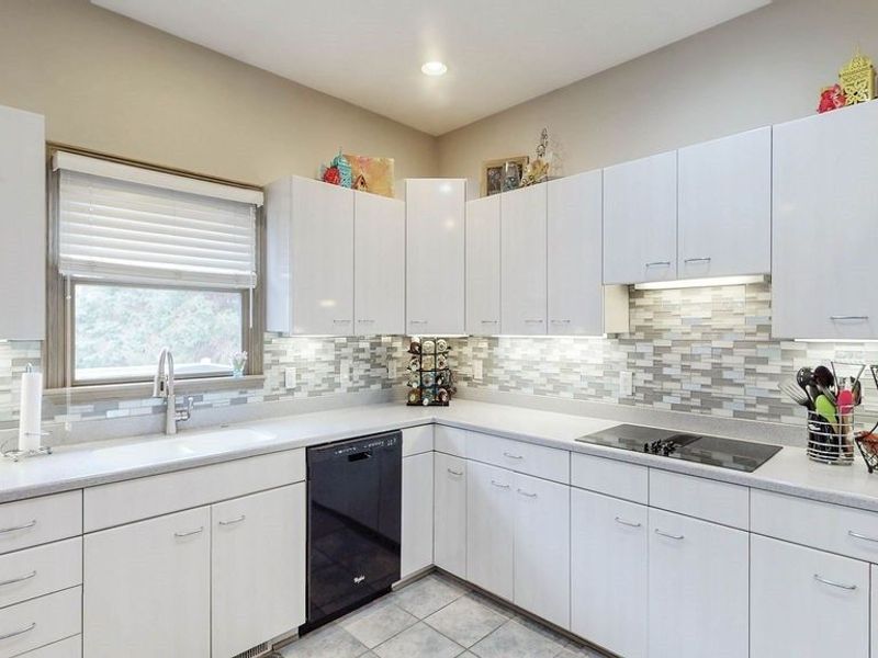 1044 Ledgebrook Drive, Tallmadge, OH 44278 Photo 13