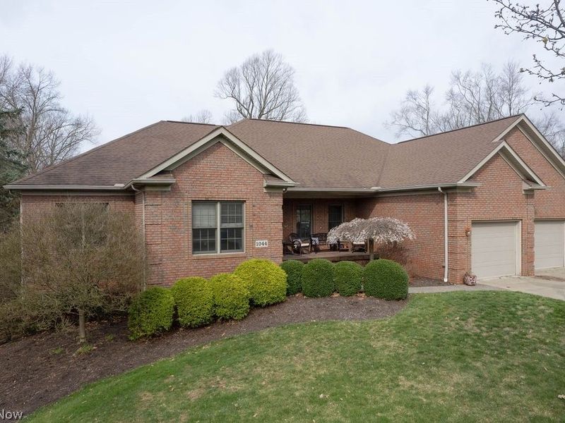 1044 Ledgebrook Drive, Tallmadge, OH 44278 Photo 2