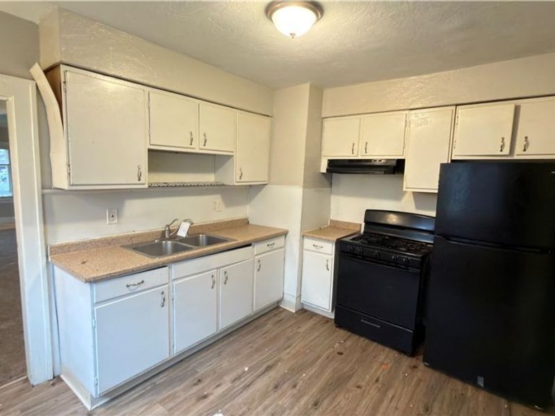 3423 E 137th Street, Cleveland, OH 44120 Photo 10