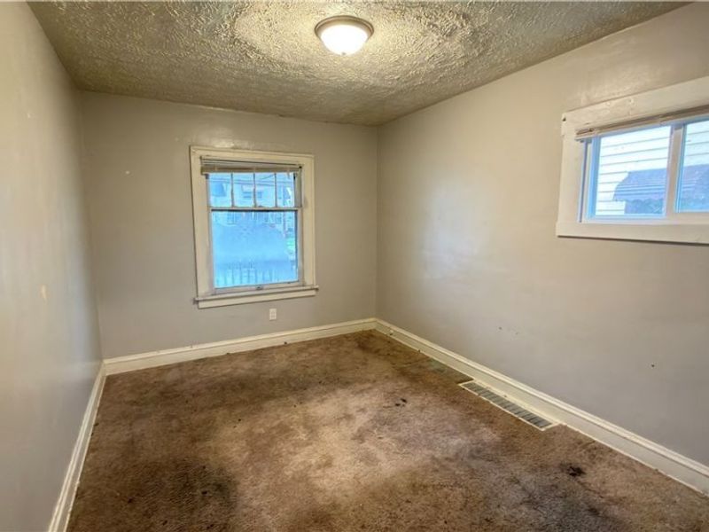 3423 E 137th Street, Cleveland, OH 44120 Photo 18