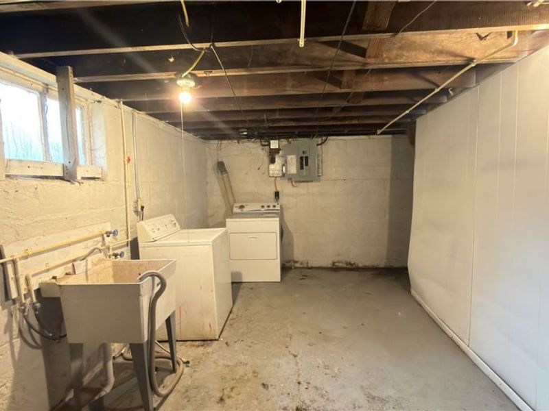 3423 E 137th Street, Cleveland, OH 44120 Photo 21