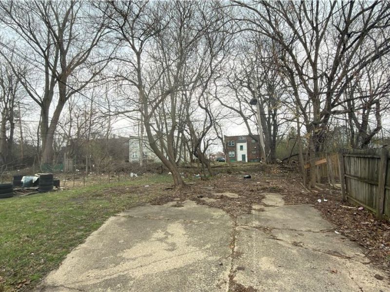 3423 E 137th Street, Cleveland, OH 44120 Photo 23