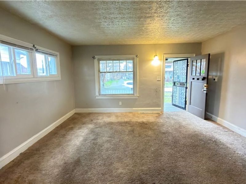 3423 E 137th Street, Cleveland, OH 44120 Photo 4