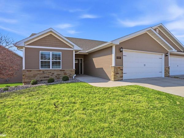 5189 Deerfield Drive, Burlington, IA 52601
